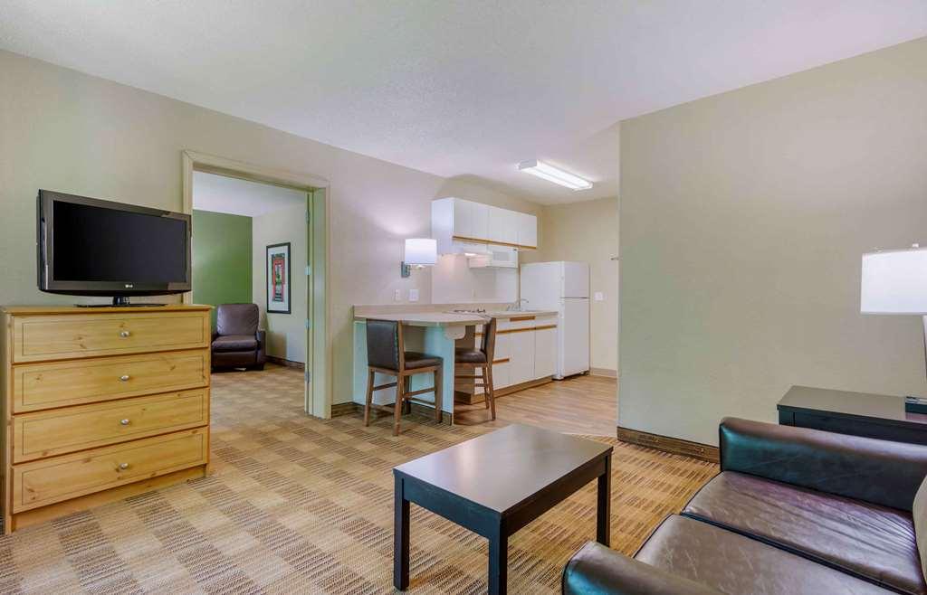 Extended Stay America Suites - Atlanta - Marietta - Powers Ferry Rd Sandy Springs Room photo